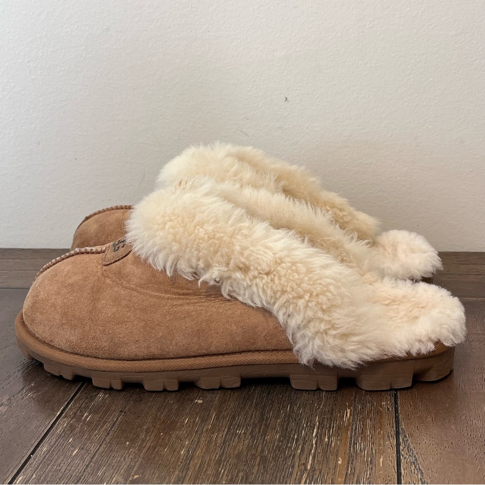 UGG Slippers Womens size 10